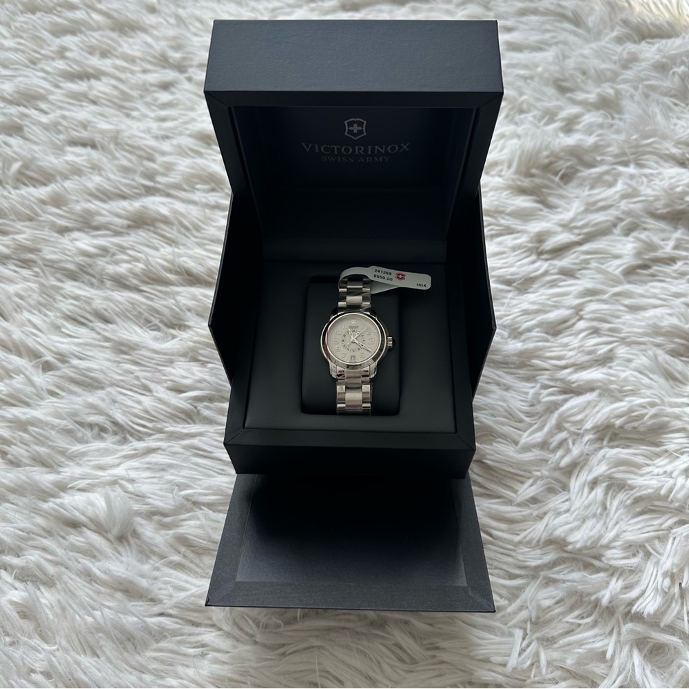 Victorinox Swiss Army Vivante Dual Time Ladies Watch 241259 New With Tags